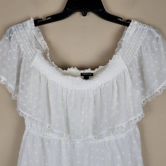 Torrid Size 1X Swiss Dot Off-Shoulder Top Lace Short Sleeve Blouse White - Picture 3 of 11